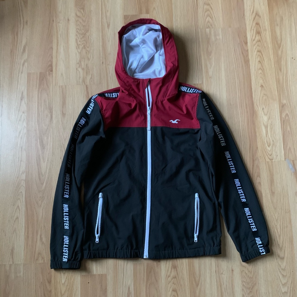 NWOT Hollister windbreaker full zip